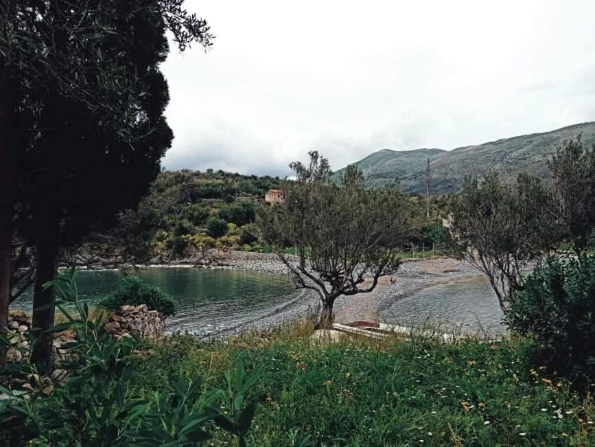 Villa Smaragda Liménion Exterior foto
